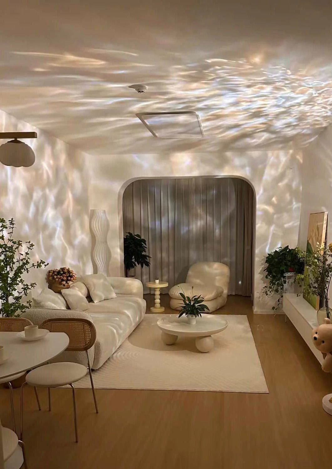 Ripple Projector Decorative Table Lamp - Transform Your Space with Dynamic Ambient Lighting